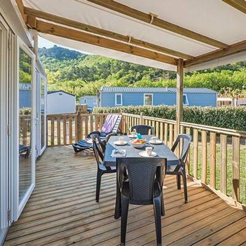 BUNGALOW 4 personnes - Ultimate | 2 Ch. | 4 Pers. | Terrasse surélevée | Jacuzzi | 2 SDB | Clim. | TV