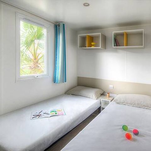 BUNGALOW 6 personnes - Ultimate | 3 Ch. | 6 Pers. | Terrasse surélevée | Jacuzzi | 2 SDB | Clim. | TV