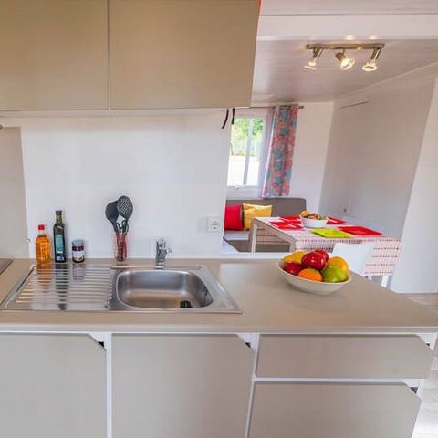 BUNGALOW 6 personnes - Mobil-home | Ultimate | 3 Ch. | 6 Pers. | Terrasse surélevée | 2 SDB | Clim. | TV