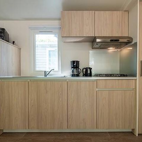 BUNGALOW 6 personnes - Mobil-home | Premium | 3 Ch. | 6 Pers. | Terrasse Lounge | Clim. | TV