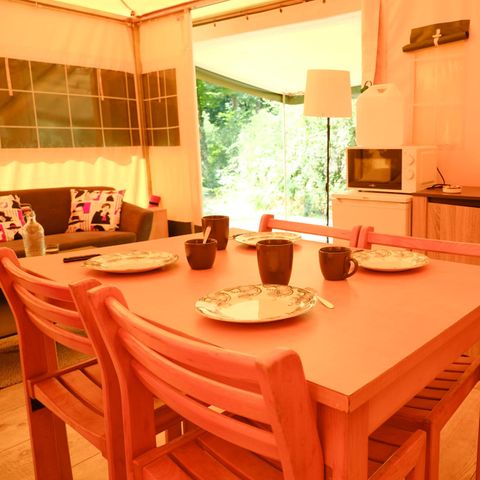 BUNGALOW TOILÉ 4 personnes - des bois