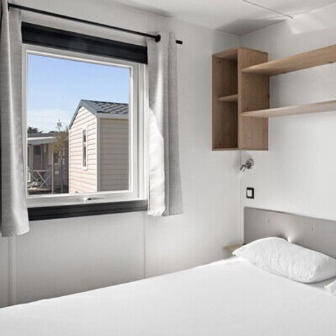 Mobilhome 4 personnes - Mobil-home | Comfort XL | 2 Ch. | 4 Pers. | Terrasse surélevée | 2 SDB | Clim. | TV