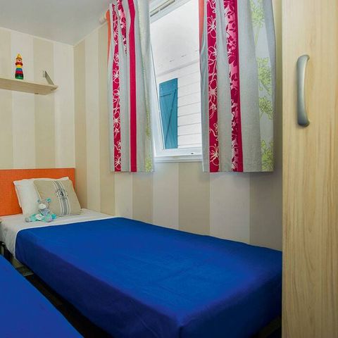 Mobilhome 4 personnes - Comfort | 2 Ch. | 4 Pers. | Terrasse surélevée | 1 SDB | TV
