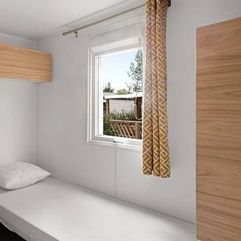 Mobilhome 6 personnes - Comfort | 3 Ch. | 6 Pers. | Terrasse surélevée | Clim. | TV