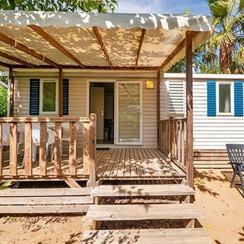 BUNGALOW 4 personnes - Mobil-home | Comfort | 2 Ch. | 4 Pers. | Terrasse surélevée | 1 SDB | Clim.