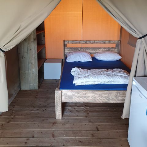 TENTE TOILE ET BOIS 4 personnes