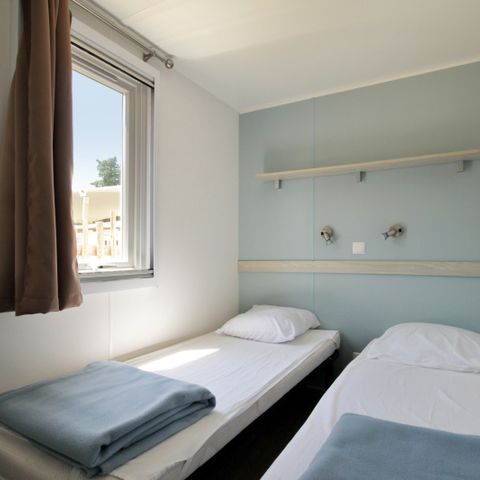 BUNGALOW 6 personnes - 2 chambres - CLIM - TV