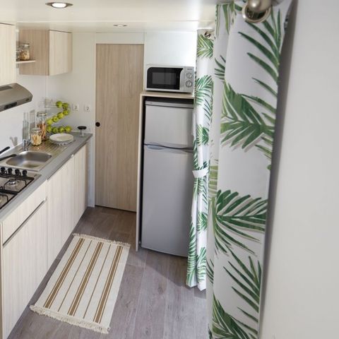BUNGALOW 6 personnes - 2 chambres - TV + Clim