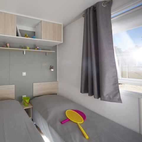 BUNGALOW 6 personnes - 3 chambres - TV + Clim