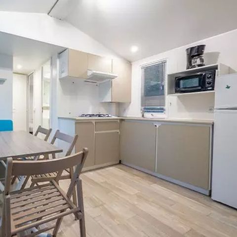 BUNGALOW 6 personnes - Mobil-home | Comfort | 3 Ch. | 6 Pers. | Terrasse surélevée | Clim.