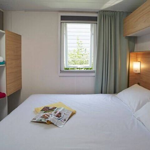 BUNGALOW 6 personnes - Premium | 3 Ch. | 6 Pers. | Terrasse surélevée | 1 SDB | Clim.