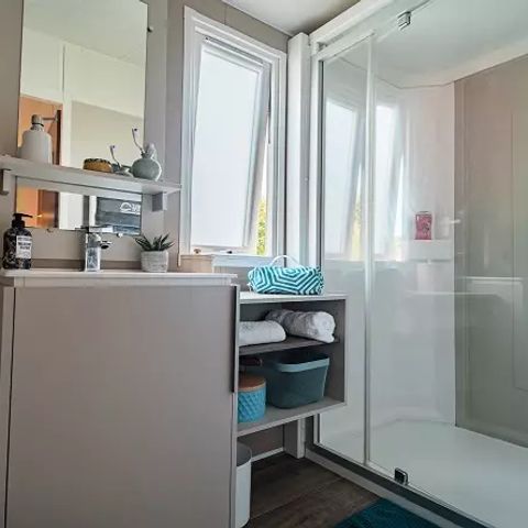BUNGALOW 6 personnes - Trio Premium 4 Pièces 6 Personnes Jacuzzi + Climatisé + TV
