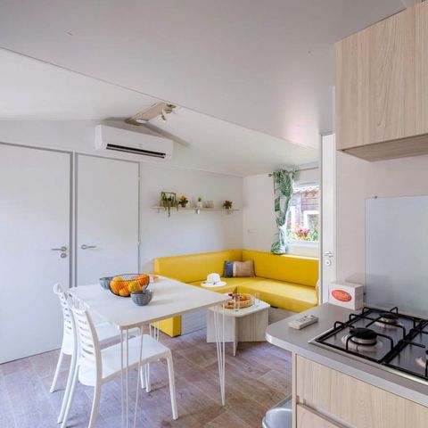 BUNGALOW 6 personnes - Comfort XL | 2 Ch. | 4/6 Pers. | Terrasse surélevée | Clim. | TV