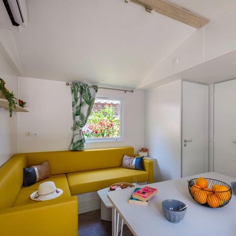 BUNGALOW 6 personnes - Comfort XL | 2 Ch. | 4/6 Pers. | Terrasse surélevée | Clim. | TV