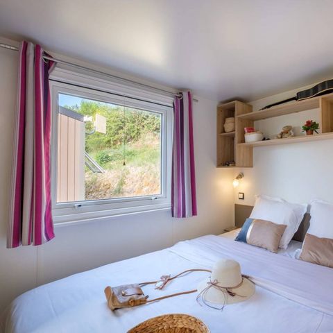 BUNGALOW 4 personnes - Comfort | 2 Ch. | 4 Pers. | Terrasse surélevée | 2 SDB | Clim. | TV
