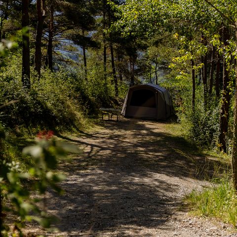 Emplacement - Tente ou caravane - Voiture