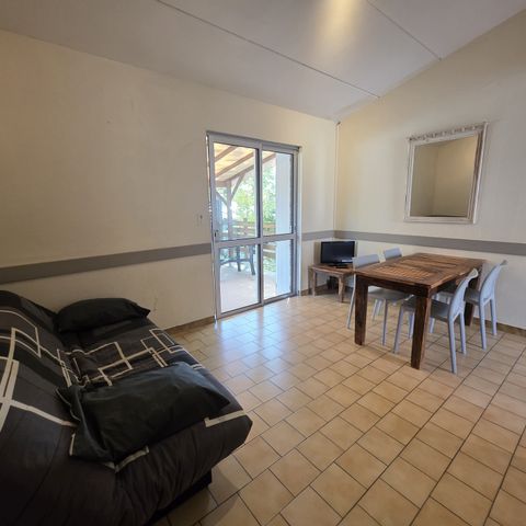 GÎTE 6 personnes - Gîte  | 2 Ch. | 4/6 Pers. | Terrasse surélevée | TV