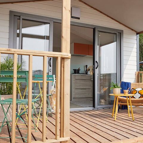 BUNGALOW 6 personnes - Mobil-home | Comfort | 2 Ch. | 4/6 Pers. | Terrasse simple | Clim.