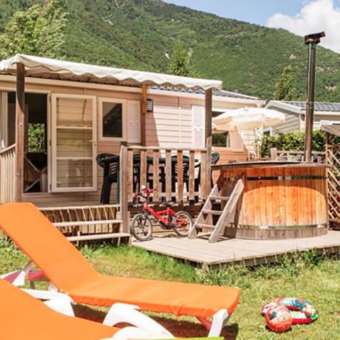 BUNGALOW 6 personnes - Luxe Confort (draps inclus)