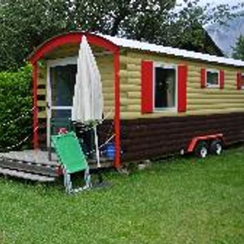 HÉBERGEMENT INSOLITE 4 personnes - Roulotte, sans sanitaires 20 m²