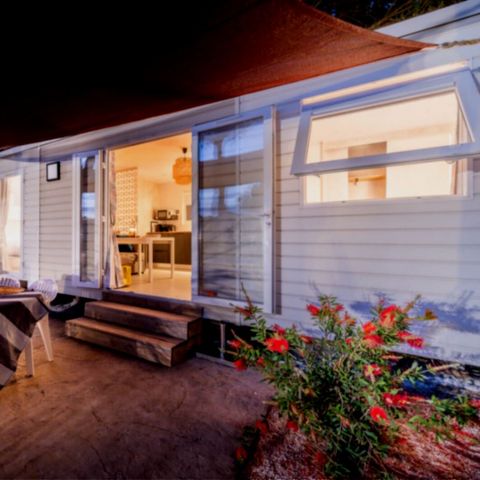 BUNGALOW 4 personnes - Privilège P2 2 chambres 2 SDB JACUZZI GARDEN