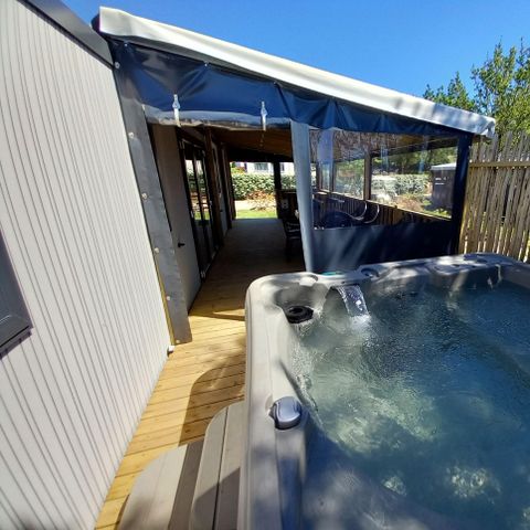 Mobilhome 8 personnes - Gamme Quattro Premium avec Jacuzzi