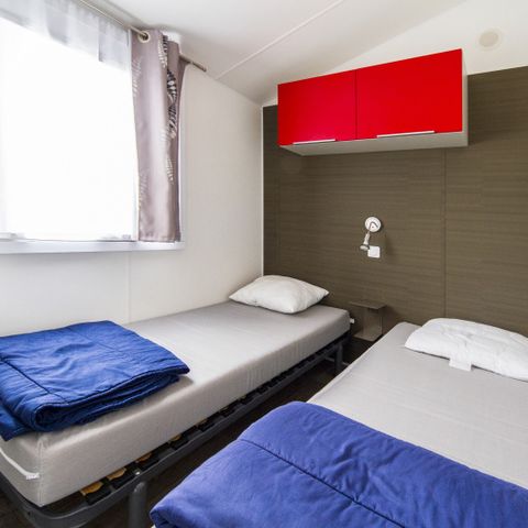 Mobilhome 8 personnes - FEERIQUE - TV - PLANCHA