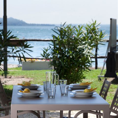 BUNGALOW 4 personnes - CON VISTA LAGO 24m con terrazzo aperto