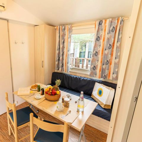 BUNGALOW 5 personnes - Mobil Home Confort 3 Pièces 5 Personnes (4 adultes + 1 enfant - 10 ans) Climatisé