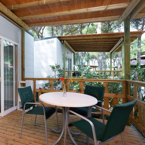 BUNGALOW 2 personnes - VIOLA (inclus : piscine, salle de sport et service plage)