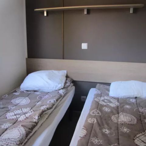 BUNGALOW 6 personnes - Mobil-Home Cosy 4 Pièces 6 Personnes Climatisé + TV