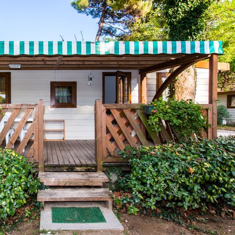 BUNGALOW 4 personnes - SUPERIOR