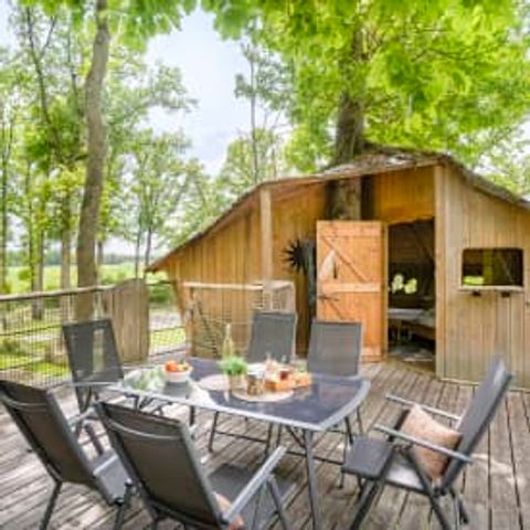 HÉBERGEMENT INSOLITE 5 personnes - Cabane dans les arbres
