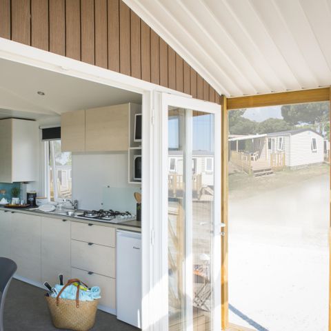 BUNGALOW 4 personnes - Premium 25 m² dont Terrasse couverte- 2 chambres +TV + Lave-vaisselle + BBQ