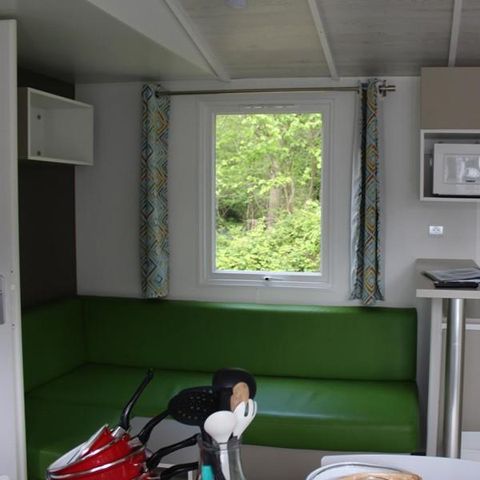 Mobilhome 6 personnes - Confort 33m² avec terrasse couverte 3 chambres +TV