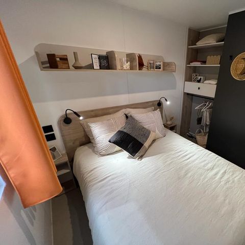 Mobilhome 4 personnes - Confort 32m² (2 chambres) dont terrasse couverte + TV + BBQ