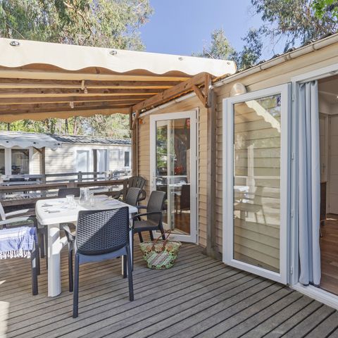 BUNGALOW 6 personnes - Comfort XL | 2 Ch. | 4/6 Pers. | Terrasse surélevée | Clim.