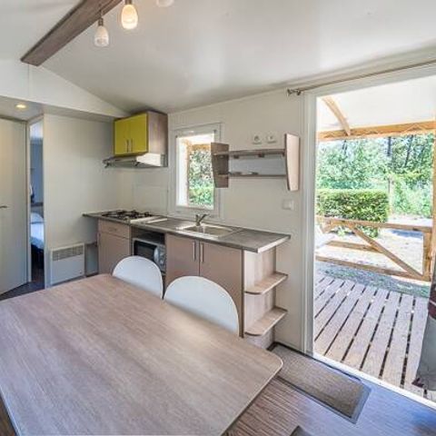 BUNGALOW 6 personnes - Comfort | 2 Ch. | 4/6 Pers. | Terrasse surélevée | Clim.