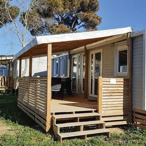 BUNGALOW 6 personnes - Mobil-home | Premium | 3 Ch. | 6 Pers. | Terrasse surélevée | 2 SDB | Clim.
