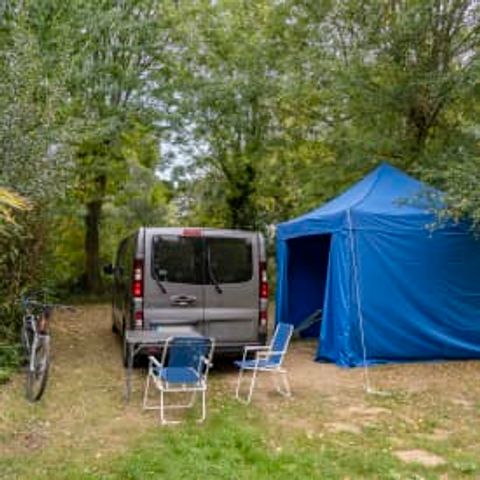 Emplacement - Emplacement ****