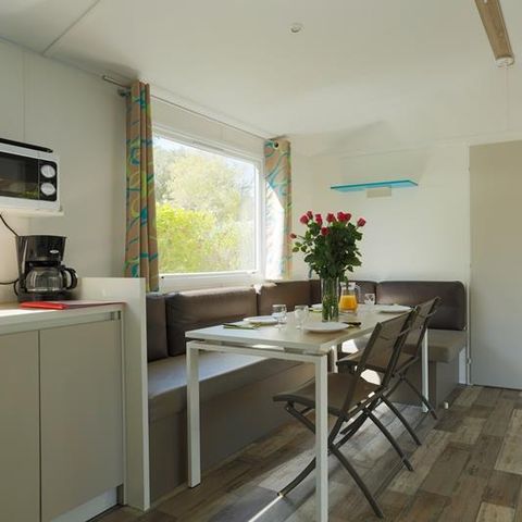 BUNGALOW 8 personnes - Mobil-home Sable 40m² (4 chambres) + TV + Terrasse couverte (+ de 8 ans) 8 pers