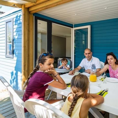 BUNGALOW 4 personnes - Mobil-home Horizon 27.5m² (2 chambres) (- de 8 ans) + terrasse intégrée + TV 4 pers