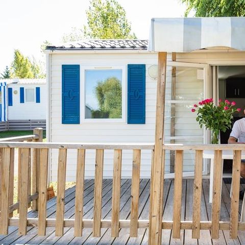 Mobilhome 2 personnes - Mobil-home Plage 18.6m² (+ de 10 ans) (1 chambre) + Terrasse bois semi-couverte + TV 2 pers