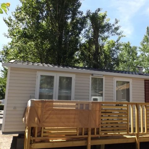 BUNGALOW 8 personnes - Elégance