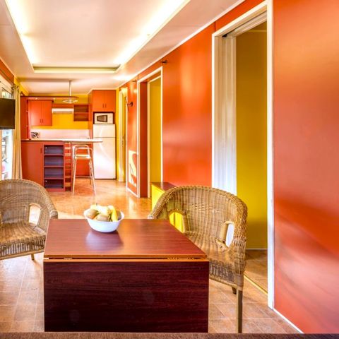 BUNGALOW 6 personnes - S-700
