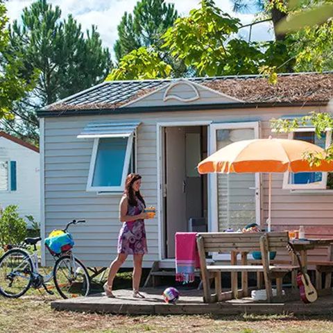 Mobilhome 4 personnes - Comfort | 2 Ch. | 4 Pers. | Terrasse simple | Clim.
