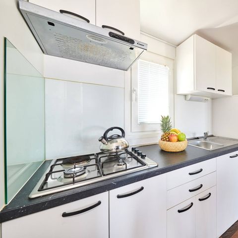 BUNGALOW 6 personnes - Comfort | 3 Ch. | 6 Pers. | Terrasse surélevée | 2 SDB | Clim. | TV