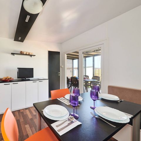 Mobilhome 6 personnes - Comfort | 3 Ch. | 6 Pers. | Terrasse surélevée | 2 SDB | Clim. | TV