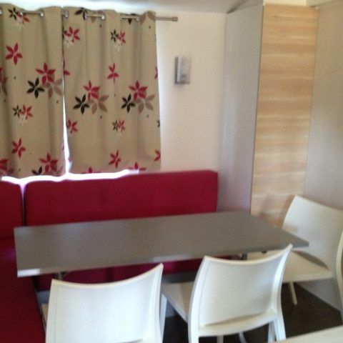 BUNGALOW 6 personnes - Krusoe - CLIM - 2 chambres (arrivée en dimanche)