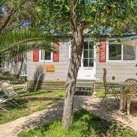 BUNGALOW 6 personnes - Comfort | 3 Ch. | 4/6 Pers. | Terrasse simple | Clim.